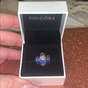 BNIB Pandora Charms 😍